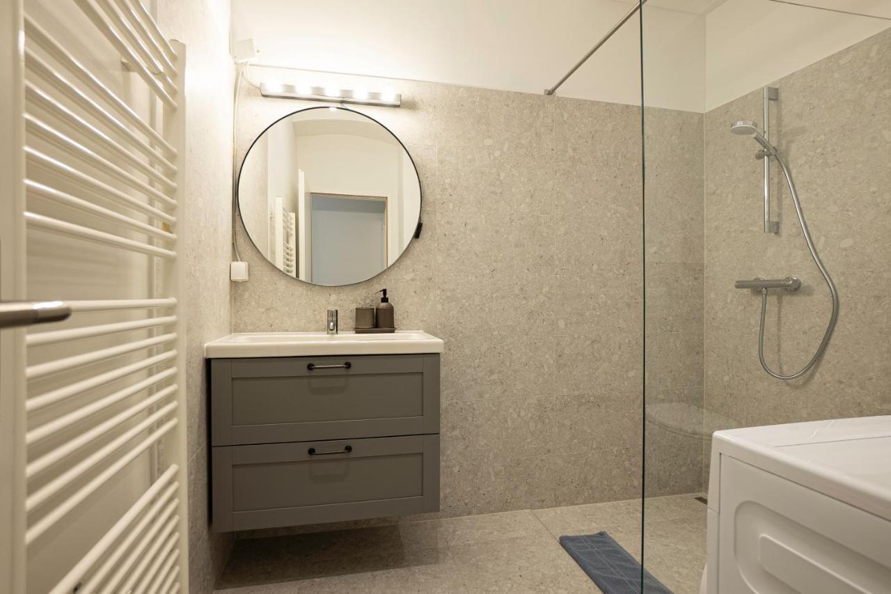 Experience Fresh Comfort In Our Brand-New Apartment In Vienna'S 17Th District Exteriör bild